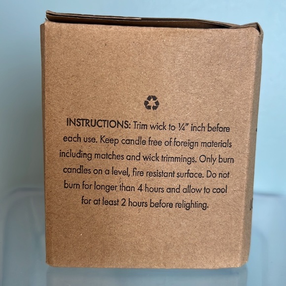 Free People 1809 Collection Candle - Lodge. Pali Santo + Patchouli. NIB. - Picture 5 of 8